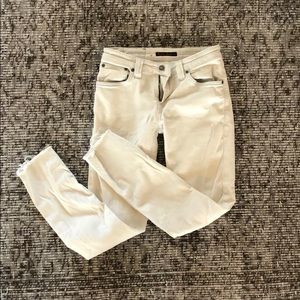 Nudie distresses white jean